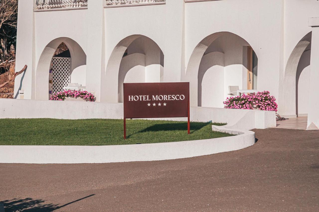 Hotel Moresco Санта Тереза Галура Екстериор снимка