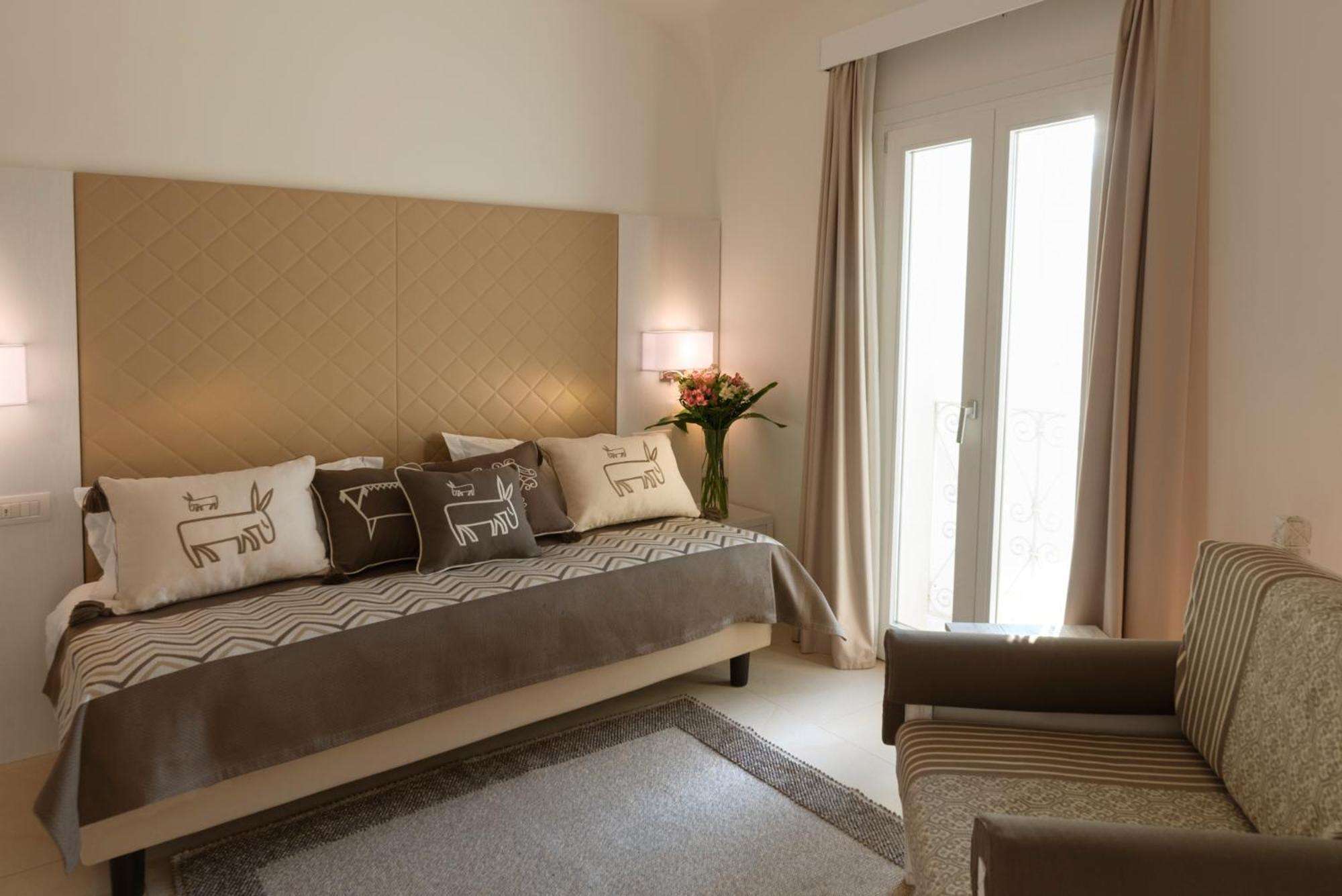 Hotel Moresco Санта Тереза Галура Екстериор снимка