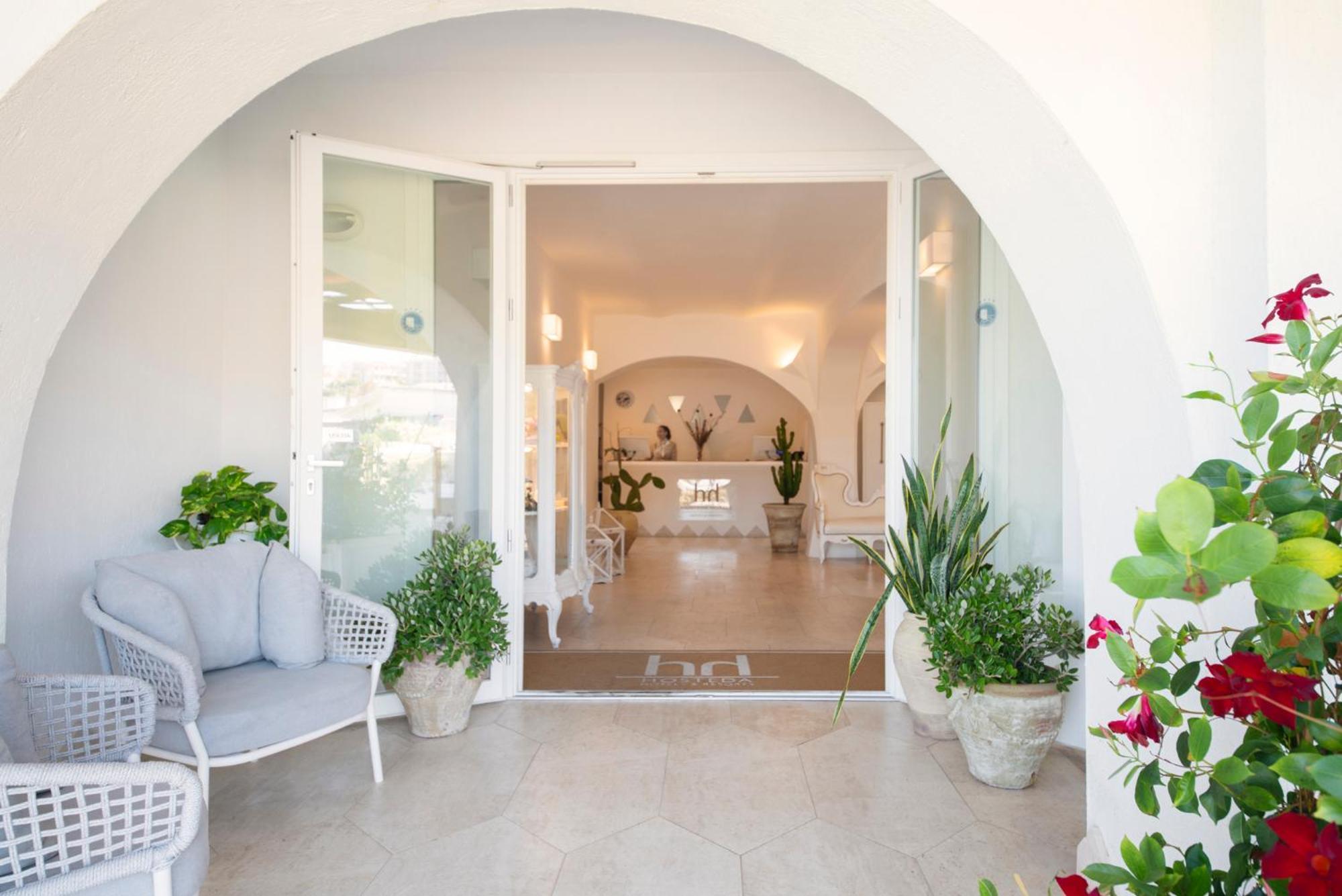 Hotel Moresco Санта Тереза Галура Екстериор снимка